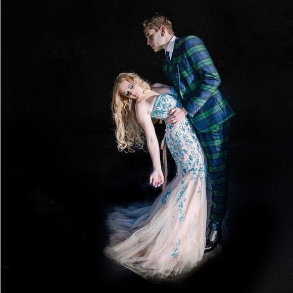 Gorgeous designer prom/wedding/ evening gown. Morilee by Madeline Gardener. - Picture 5 of 5